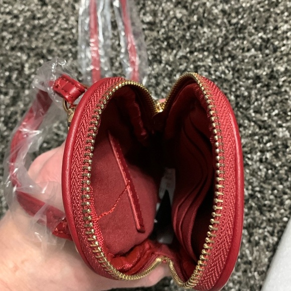 Badgley Mischka Quilted Phone Case - Picture 6 of 10